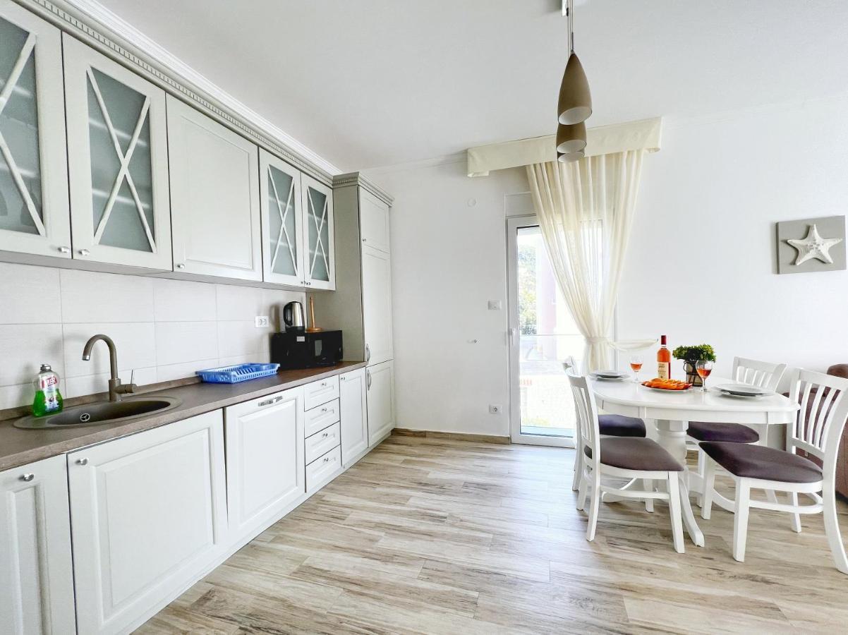Yourhome Beach First Line Dobra Voda Buitenkant foto