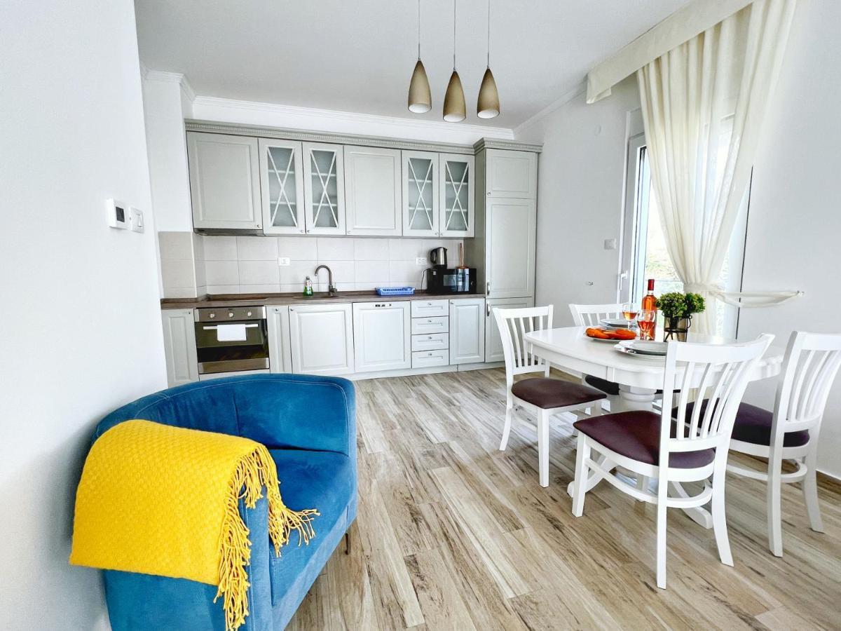 Yourhome Beach First Line Dobra Voda Buitenkant foto