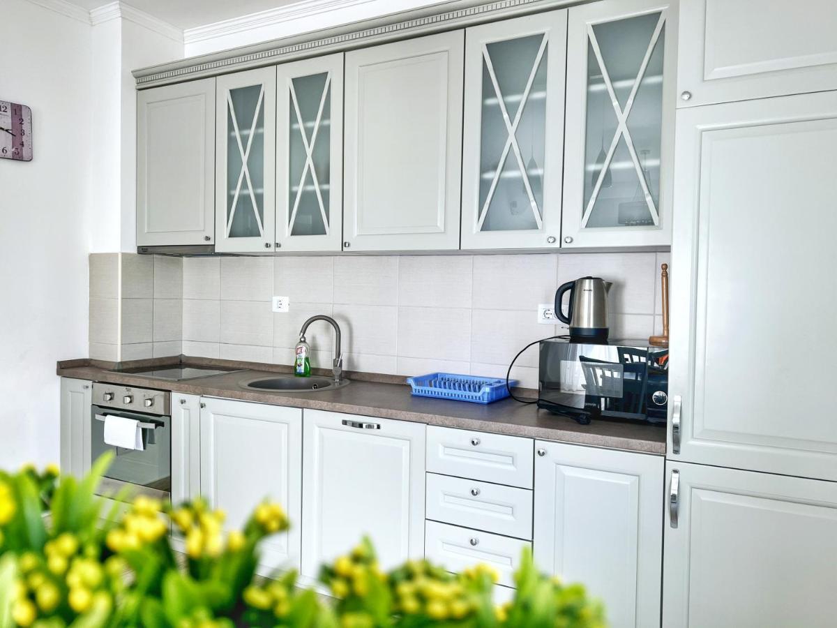Yourhome Beach First Line Dobra Voda Buitenkant foto