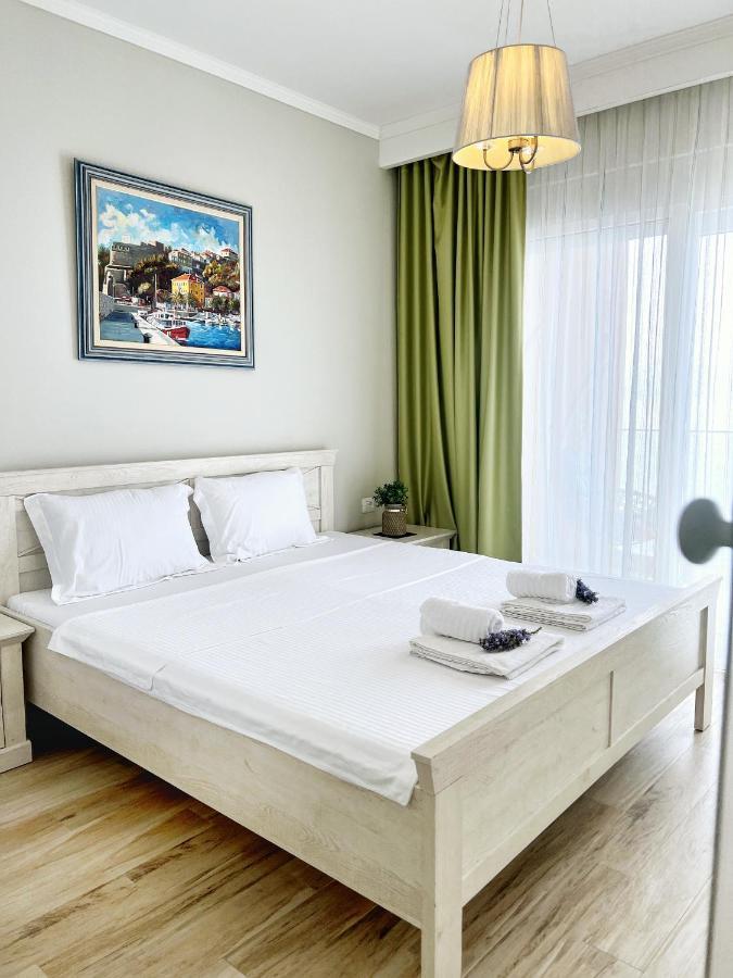 Yourhome Beach First Line Dobra Voda Buitenkant foto