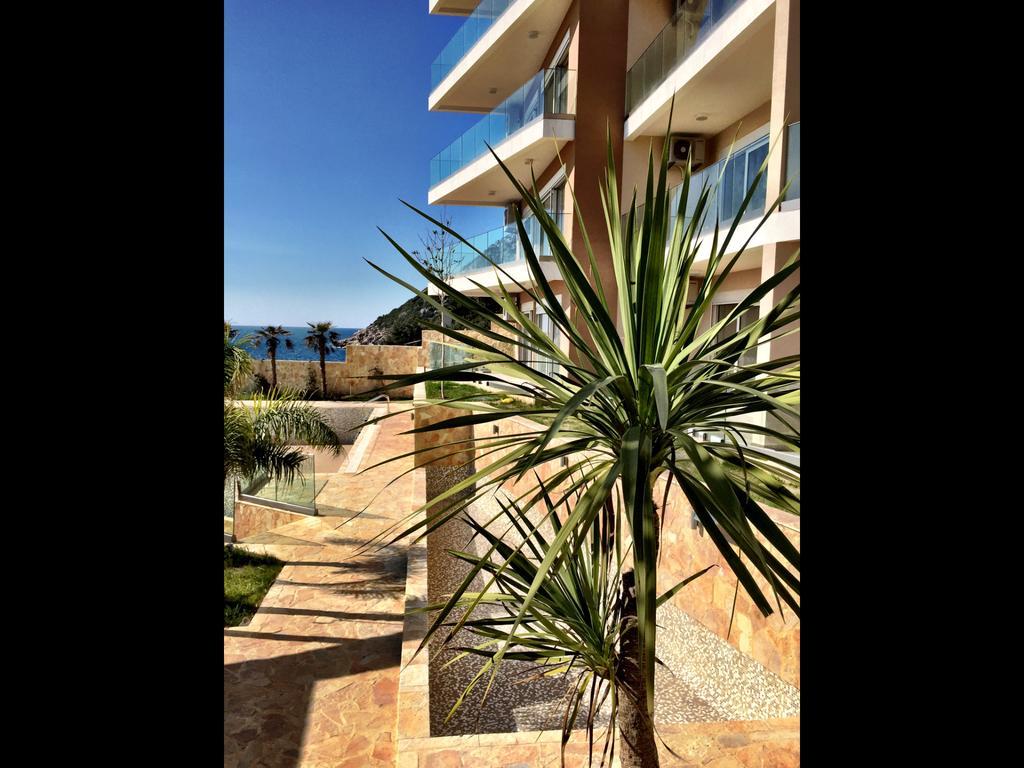 Yourhome Beach First Line Dobra Voda Buitenkant foto